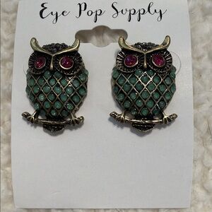 Eye Pop Supply Emerald and Gold Owl Earrings